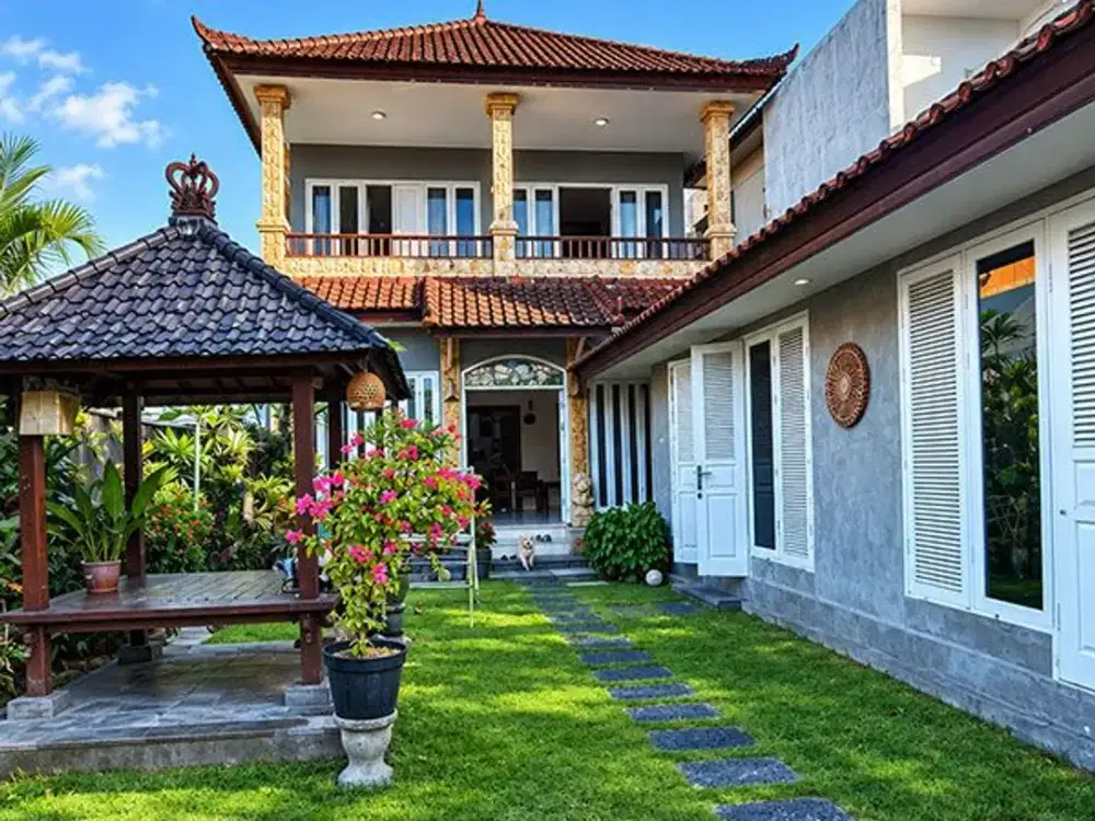 [AMS-020.BTR] Rumah Mewah 2 Lantai di Kawasan Elit Tukad Musi Renon – 5 Kamar, Halaman Luas & Fasilitas Lengkap!