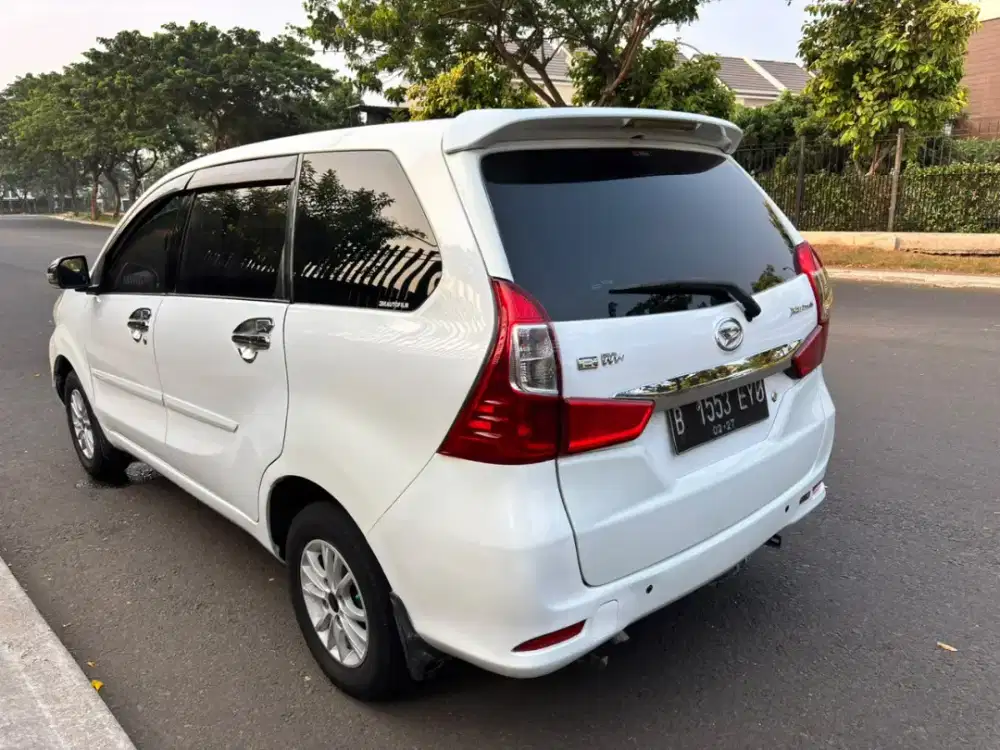 Xenia R 2016 Manual Putih