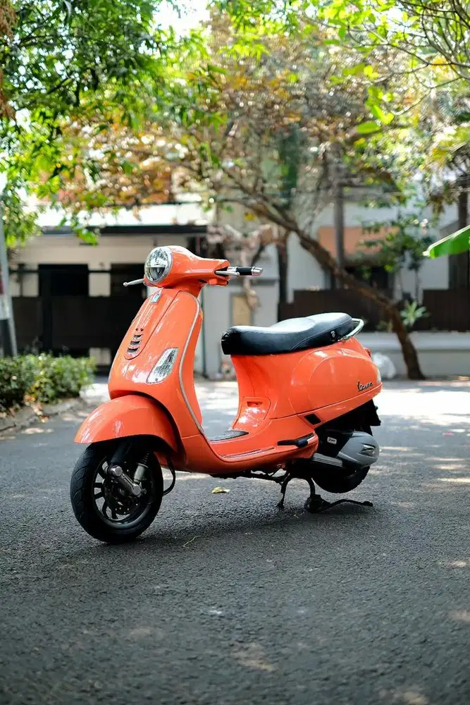 VESPA LX 125 IGET FACELIFT ORANGE
