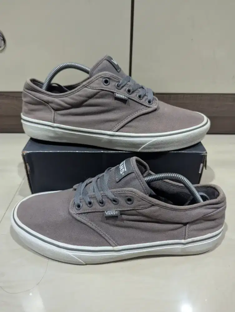 Sepatu Vans abu size 44.5