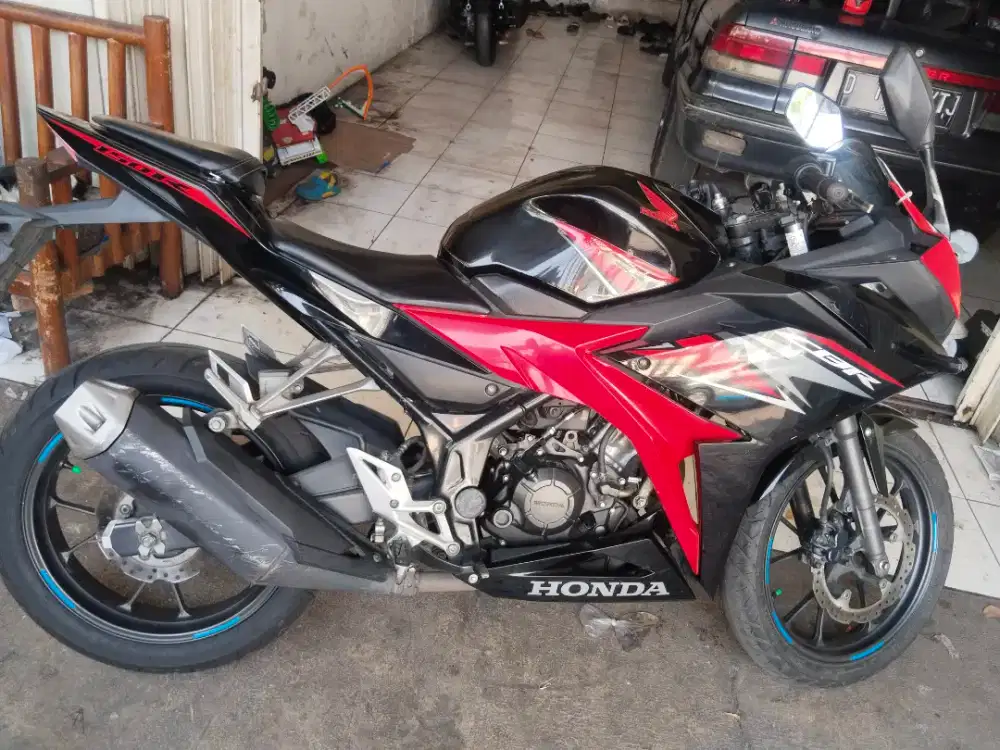 Jual cepat motor kesayangan edisi bosen mau ganti ke matick