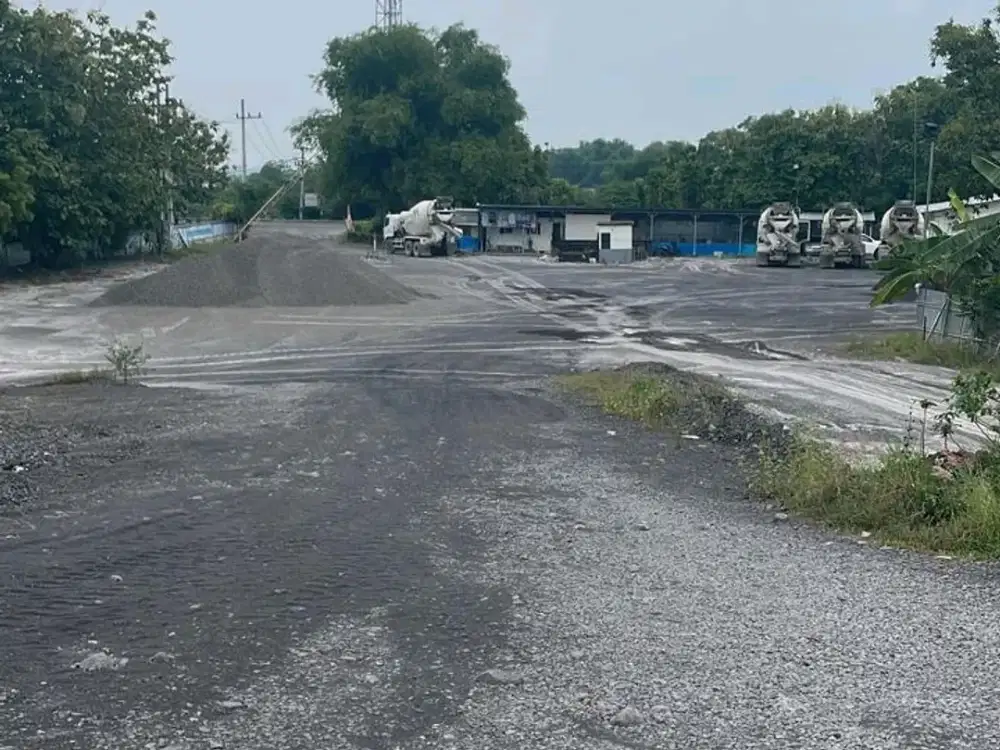 Raya Tanjung Kedamean Gresik