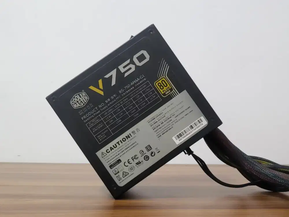 POWER SUPPLY 80+ GOLD COOLER MASTER