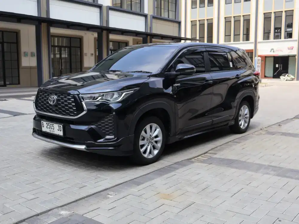 (Tdp50jt) Zenix V Hybrid Modelista 2024 Hitam