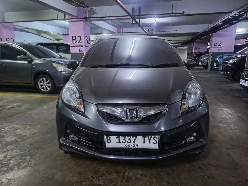 Brio E MT Warna Abu-abu velg upgrade Brio RS