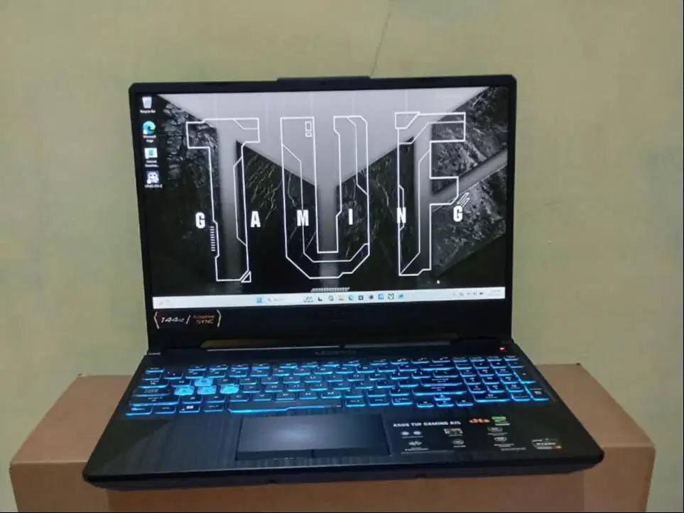 ASUS TUF Gaming A15 AMD Ryzen 7 7435HS*