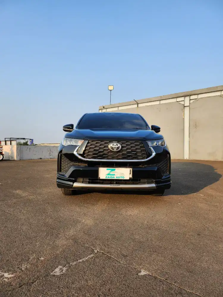 Innova Zenix V Hybrid Modelista 2024