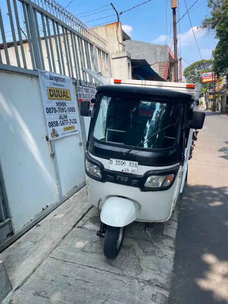 Bajaj TVS kargo box