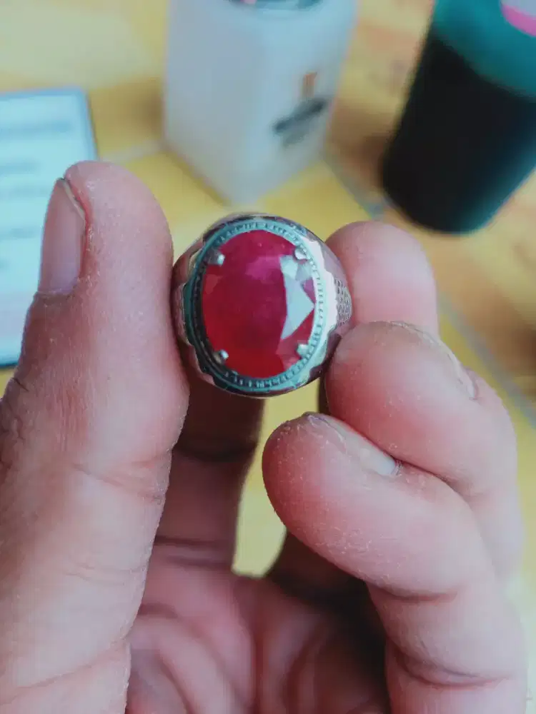 Natural Ruby pigeon blod