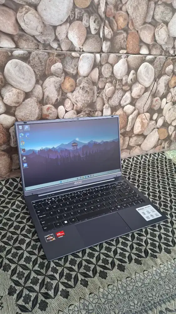 Laptop Axioo Hype 5 Amd X3 (Mulus Like New)
