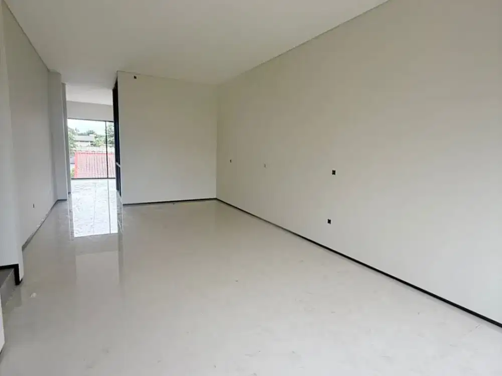 Rumah Baru Modern Tropical di Setraduta Bandung
