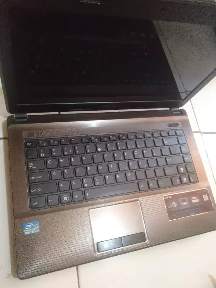 ASUS CORE I7 2620M