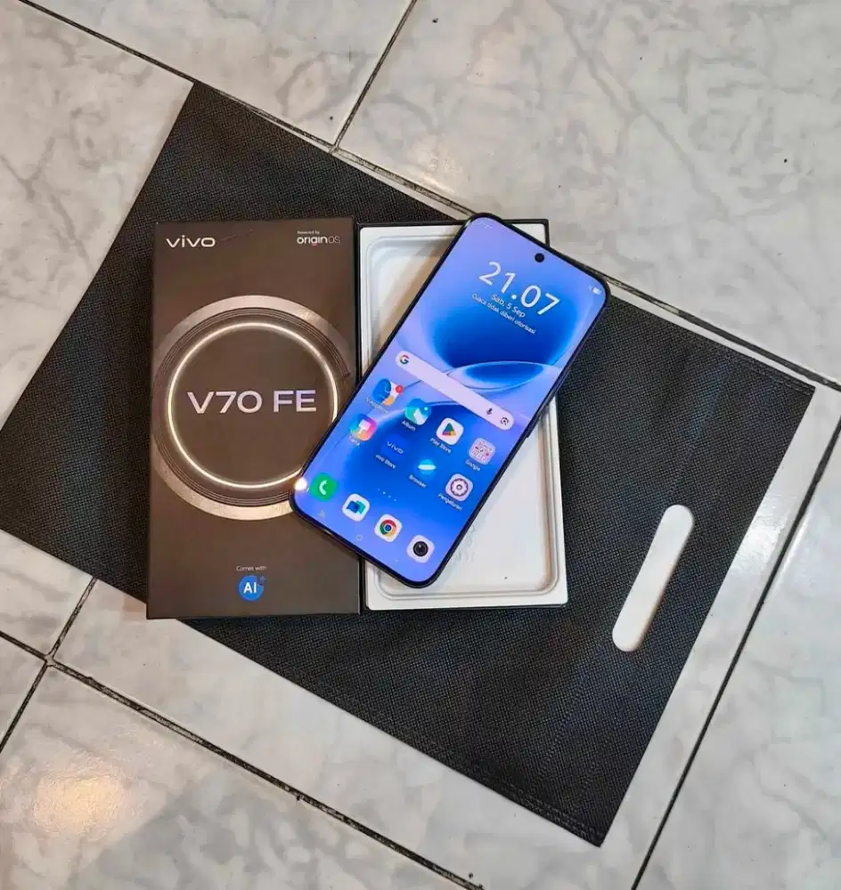 VIVO V70 FE 5G fulset 8/256gb ori bawan mulus