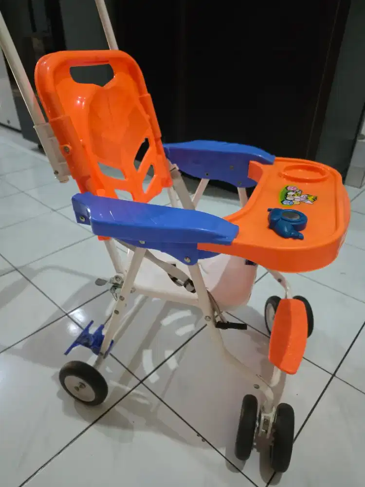 Kereta dorong anak