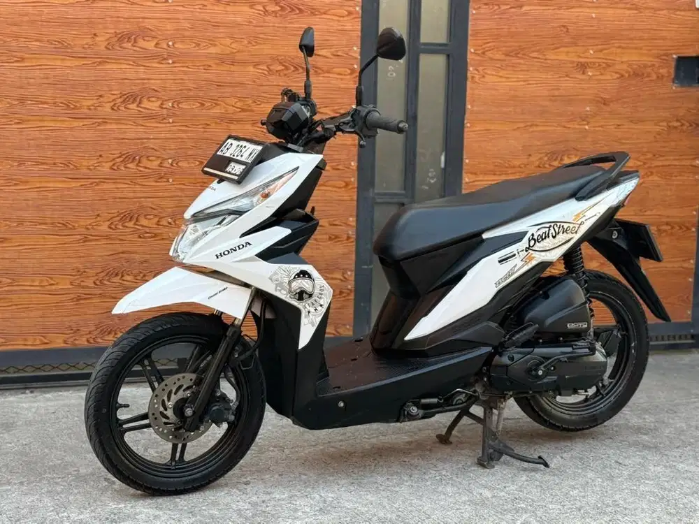 Honda beat streat 2018 km20rbuan ab
