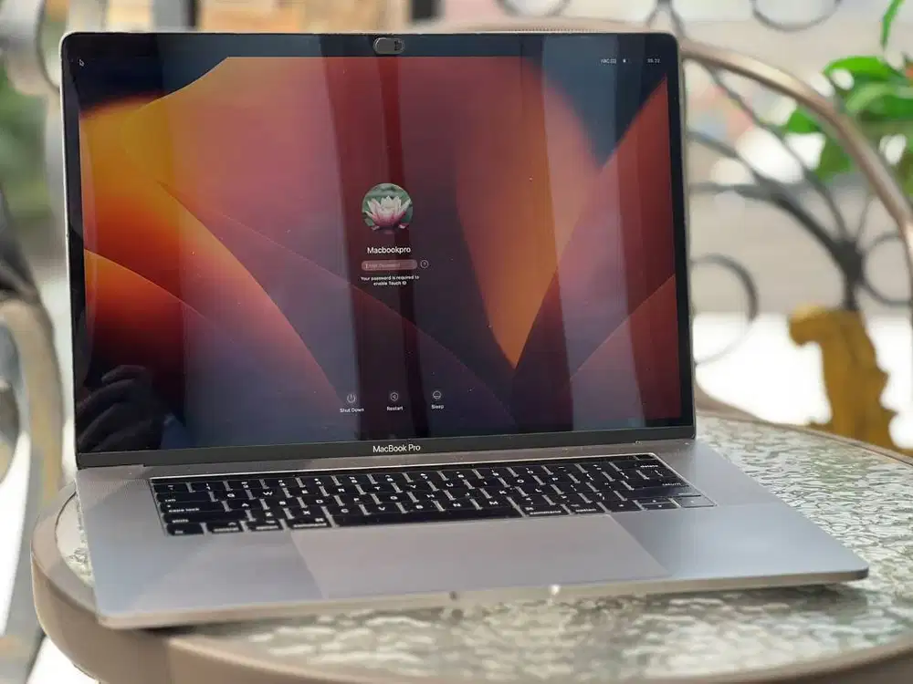 MacBook Pro 15 2017 Space Grey - Intel Core i7 / RAM 16GB / SSD 256GB