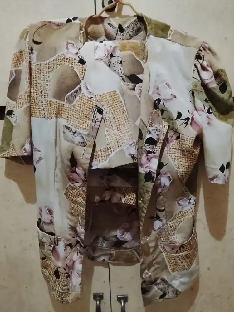 Dijual Bekas Baju Atasan dan bawahan (2pcs)