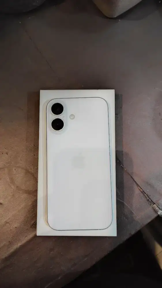 IP 16 WHITE 128 GB IBOX