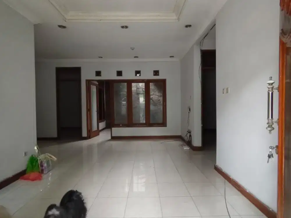 Rumah Nyaman Terawat di Batununggal Bandung