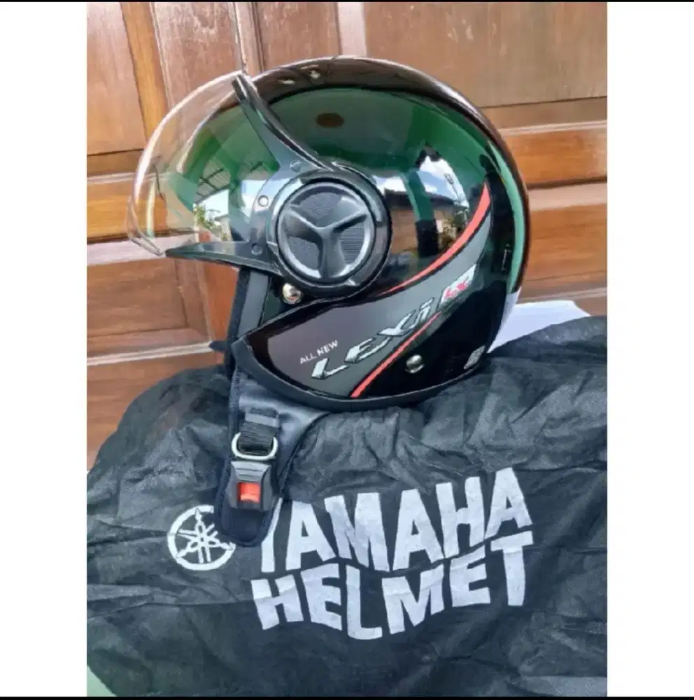 Helm Yamaha Lexi