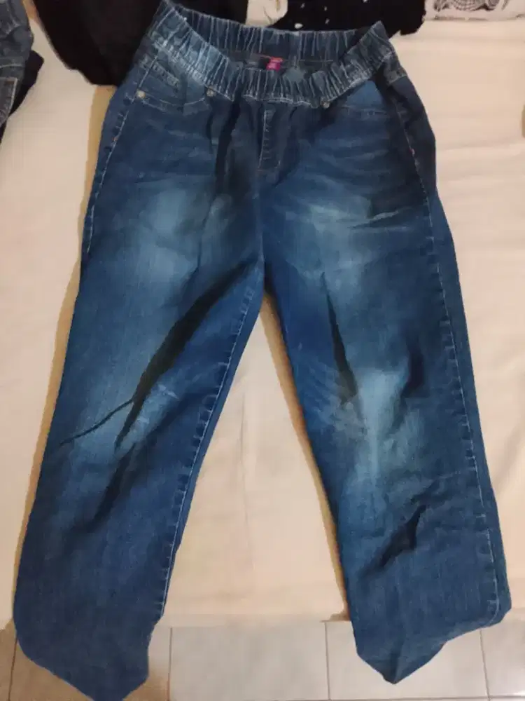 Dijual Bekas Celana Panjang Jeans (3 pcs)