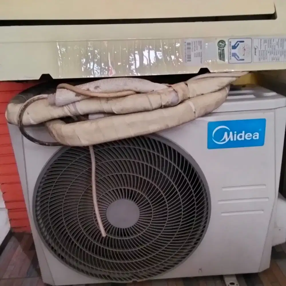AC MIDEA 1/2 PK