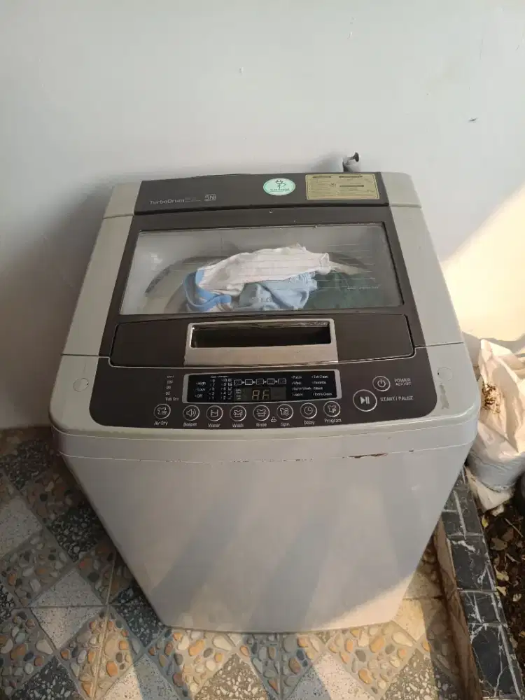 Mesin cuci LG 8Kg