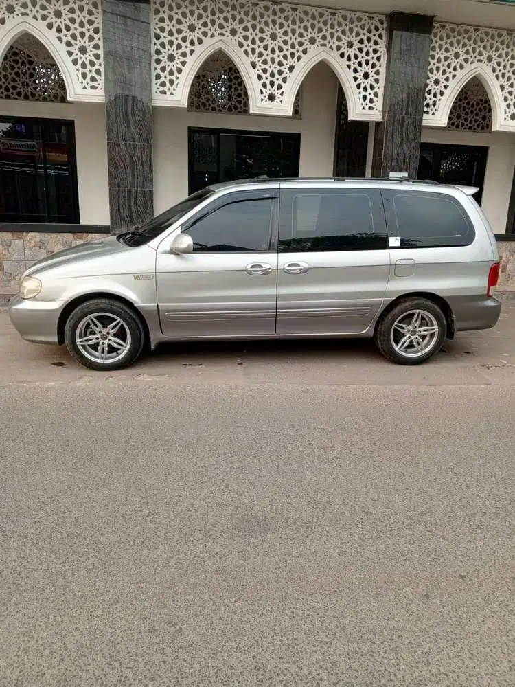 Kia Sedona 2003 Bensin