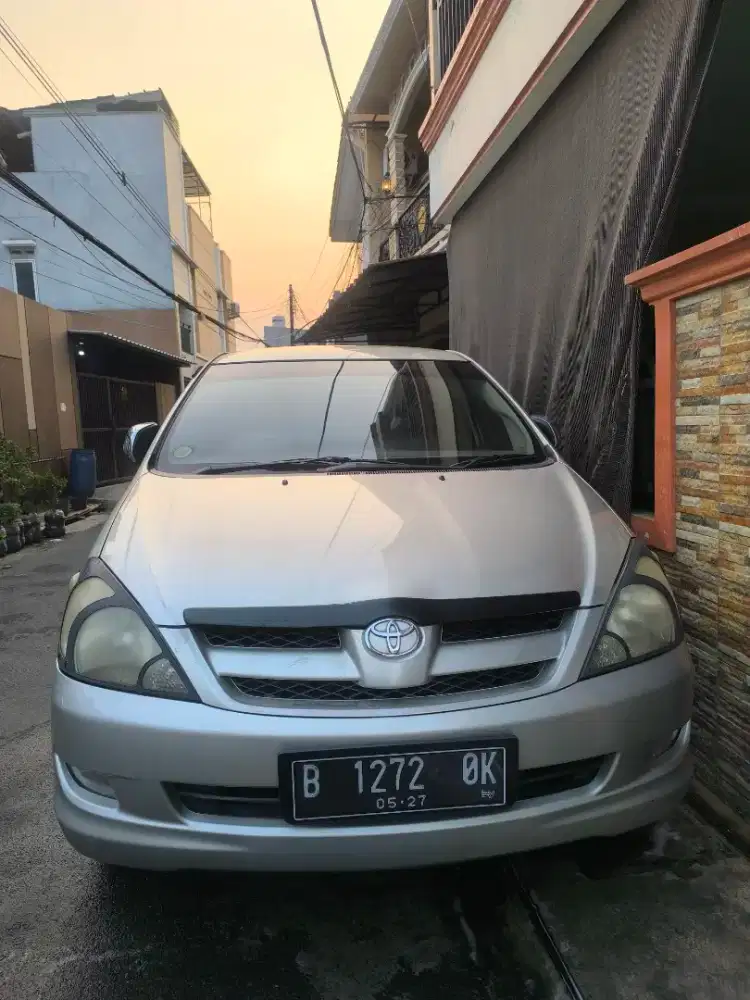 Toyota Kijang Innova 2007 Bensin