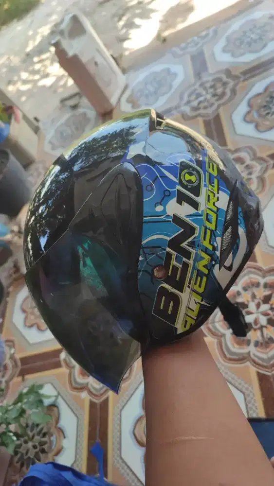 Helm GM anak second