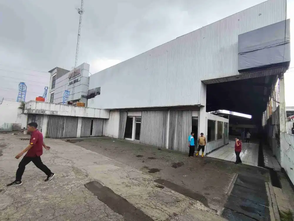 DISEWAKAN 
 GUDANG / WORKSHOP EKS BENGKEL
 Pinggir Jalan Raya Diponegoro, Tambun Selatan
