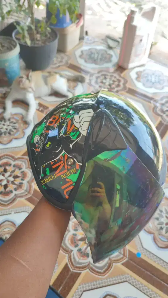 Helm GM second anak