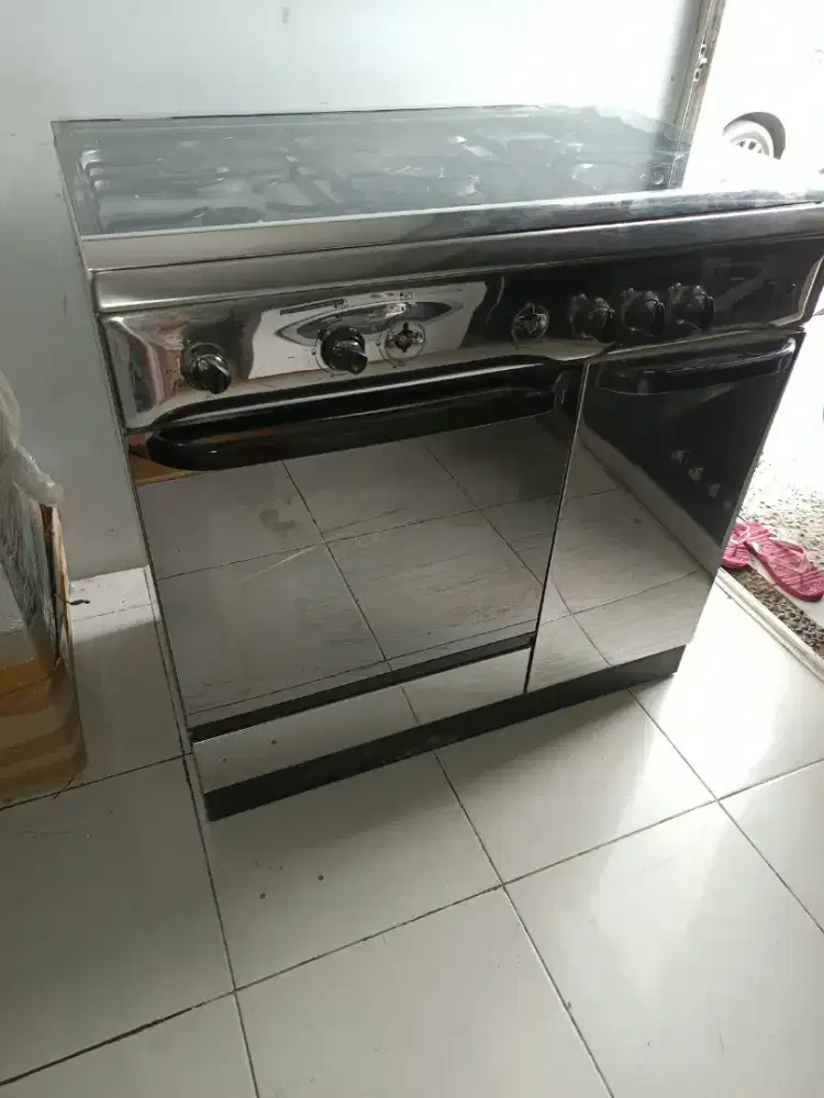 Kompor Gas Freestanding Ariston 90cm C 97G1 (X)