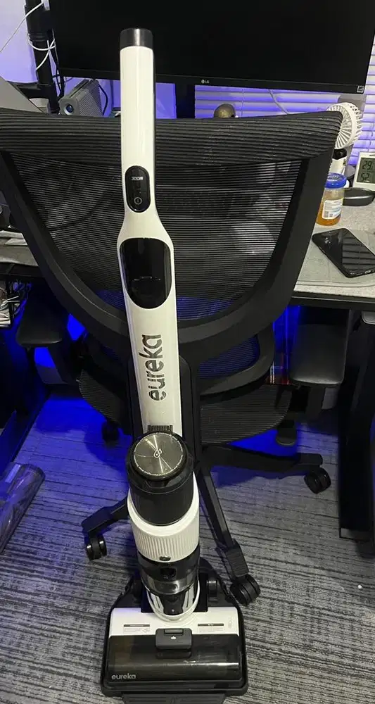Vacuum cordless eureka