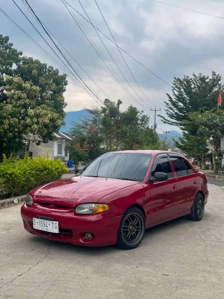 Hyundai Accent Injeksi Barcod faktur ada ac dingin mulus mobil bandung