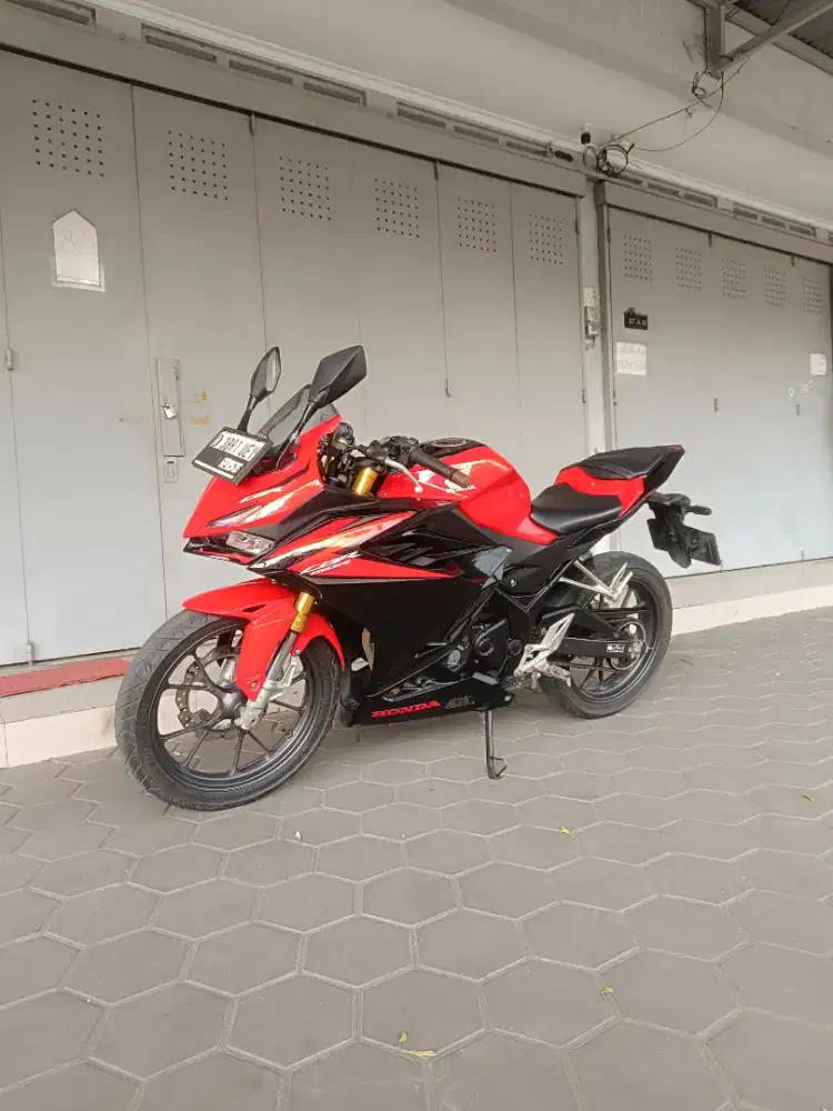 Honda CBR 150R 2023 mulus