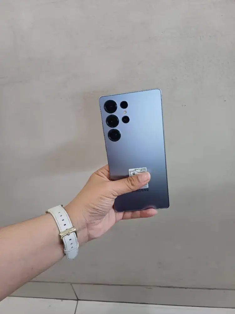 Samsung S25 Ultta 16/512Gb - garansi resmi SEIN