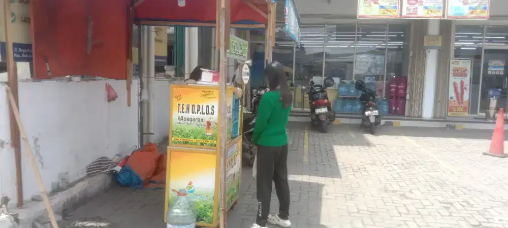 Loker jaga stand es teh