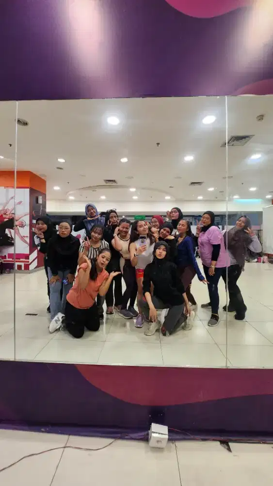 Jasa instruktur Zumba panggilan ke rumah atau kantor