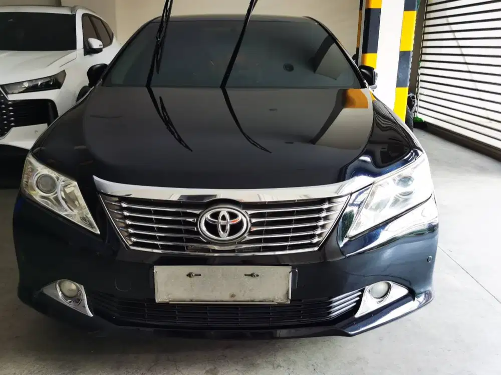 Jual Toyota Camry V 2.5 AT