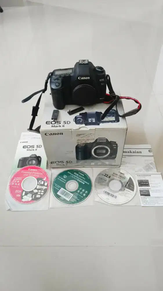 Kamera DSLR Canon 5D Mark ii Banyak Bonus