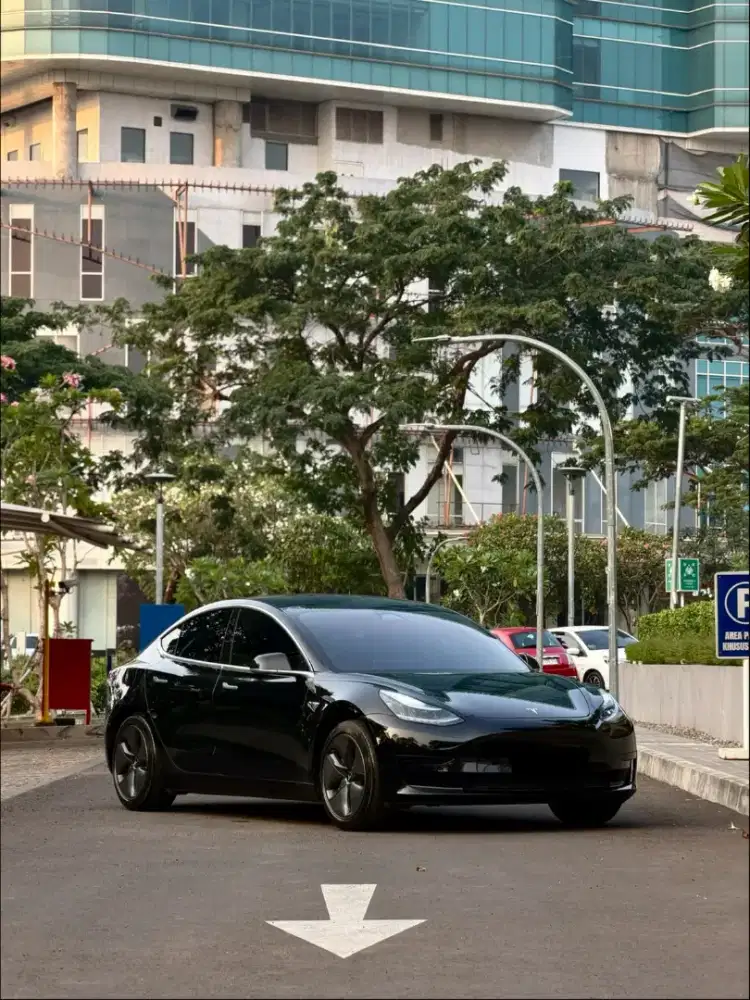 CASH Tesla Model3 Standard Plus Package 2021 Low Odo Like New