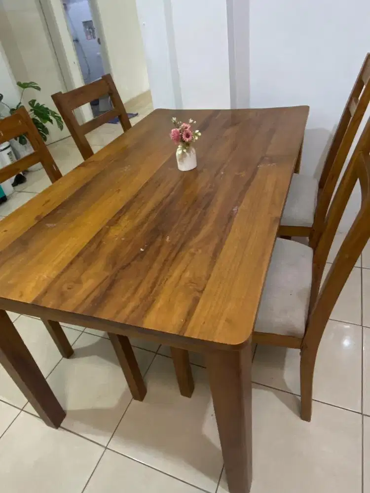 Meja makan kayu jati 4 kursi