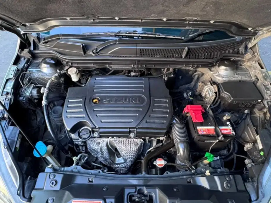 Suzuki SX4 1.5 New S-Cross Bensin AT 2018 Silver (BZV)
