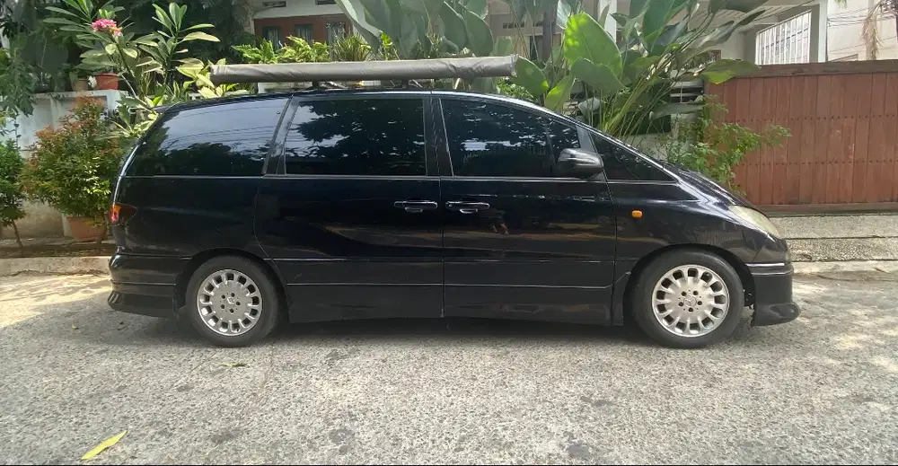 Toyota Estima 2000, 3000cc CBU
