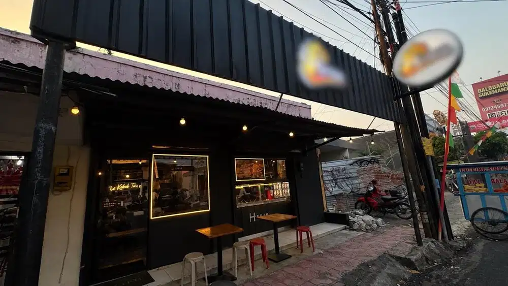 DIJUAL USAHA KEBAB BISA ALIHFUNGSI LAINNYA -LOKASI STARATEGIS GEJAYAN