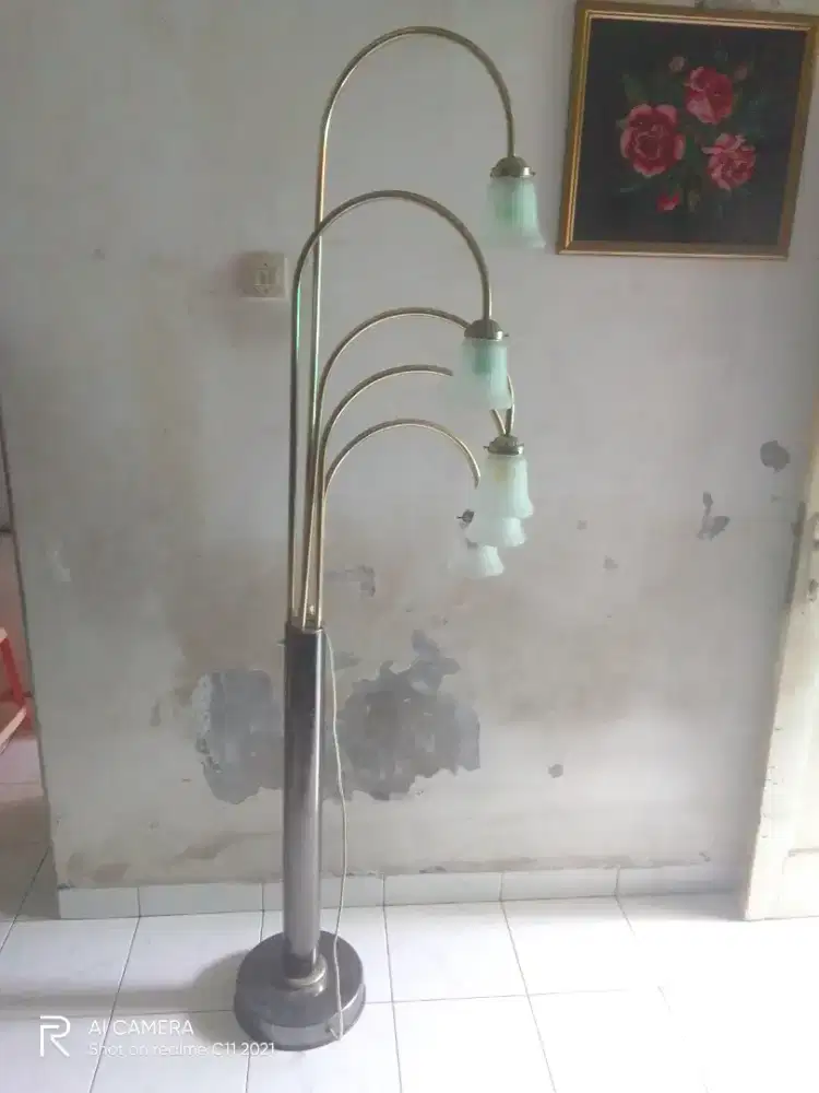 Lampu pojok model air mancur