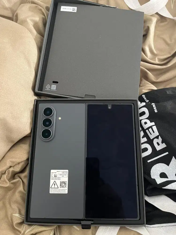 Samsung galaxy z fold 8 ultra