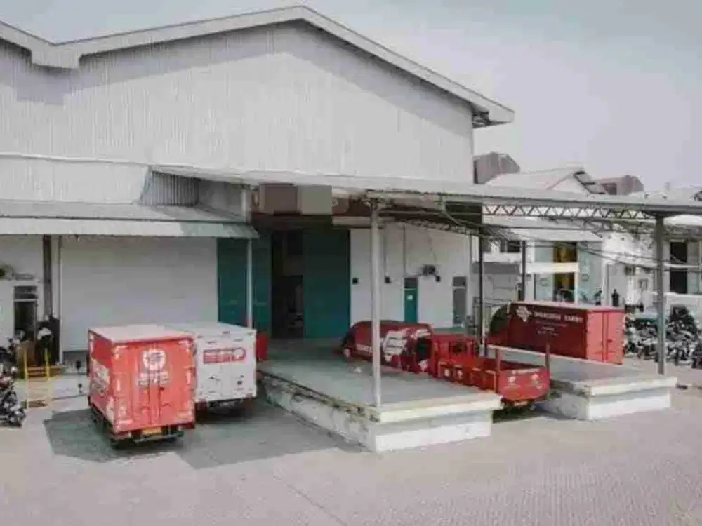 Disewakan Gudang Dekat Tol Masuk Container 40 Feet