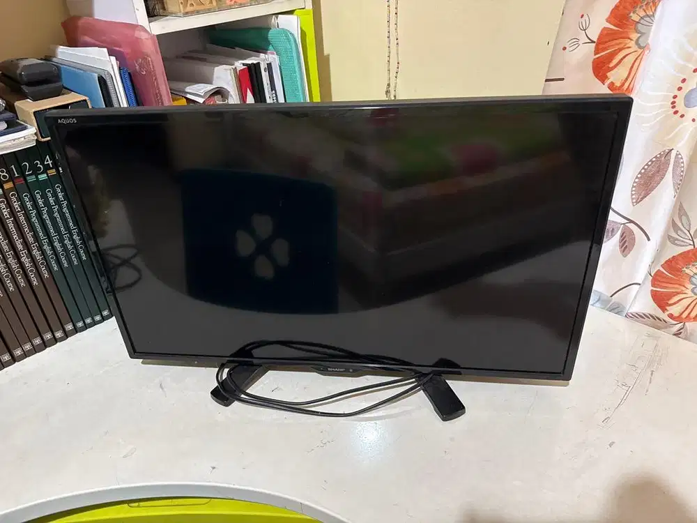 [Jual cepat] TV Sharp Aquos 24inch